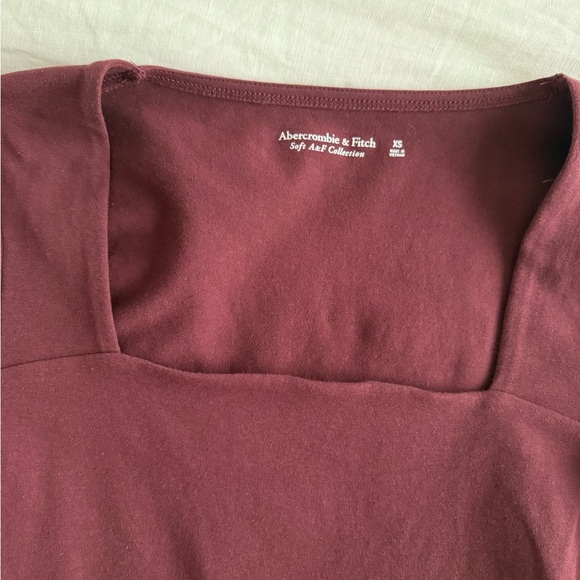 Abercrombie long sleeve square neck wine colored body suit size XS - Picture 2 of 3